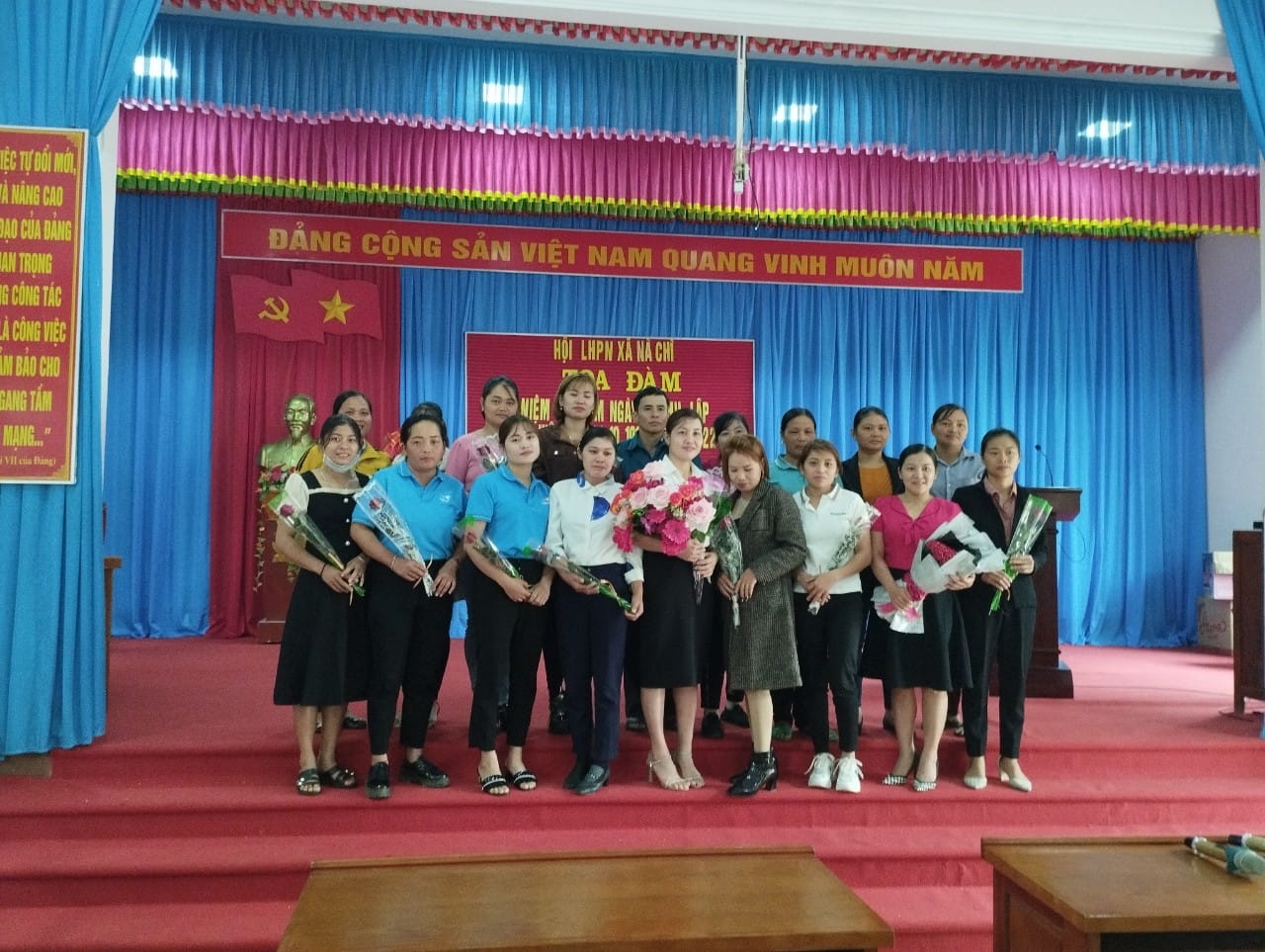 Hội Liên hiệp phụ nữ xã Nà Chì tọa đàm kỷ niệm 92 năm ngày thành lập Hội Liên hiệp phụ nữ Việt Nam (20/10/1930-20/10/2022.